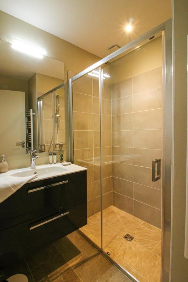 Bella, Jacuzzi Partage & Parking Avec Borne De Recharge Voiture Electrique Appartement Sarlat-la-Canéda Buitenkant foto